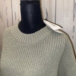 New Dazy Women’s Size XL Sweater